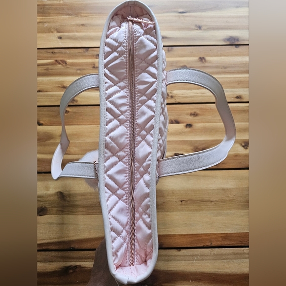 Cosmopolitan Pink Travel Tote Bag - Picture 8 of 12